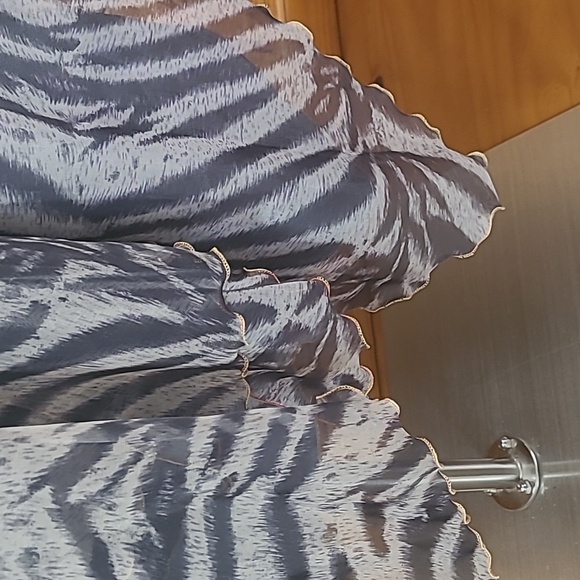 Victor Tung Layered Ruffle Skirt ❤️ - Picture 7 of 10